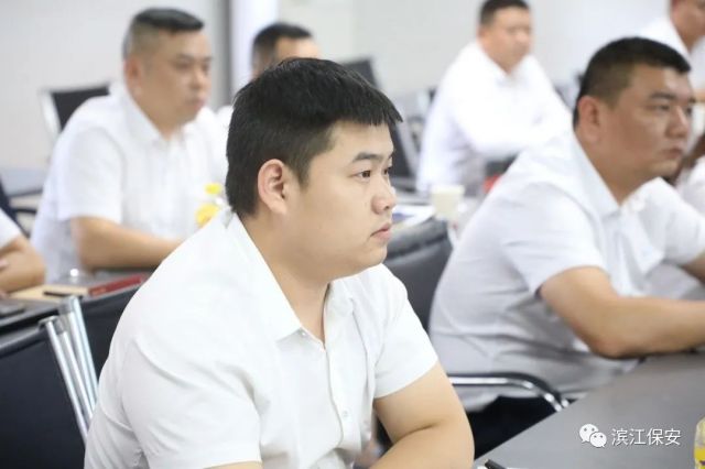 長沙濱江保安服務(wù)有限責(zé)任公司,長沙安保服務(wù),長沙保安,保鏢特衛(wèi)服務(wù),護(hù)衛(wèi)